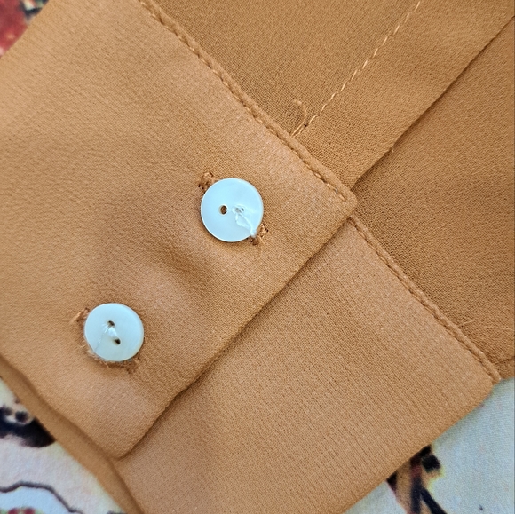 I. MADELINE Shirt - Picture 5 of 6